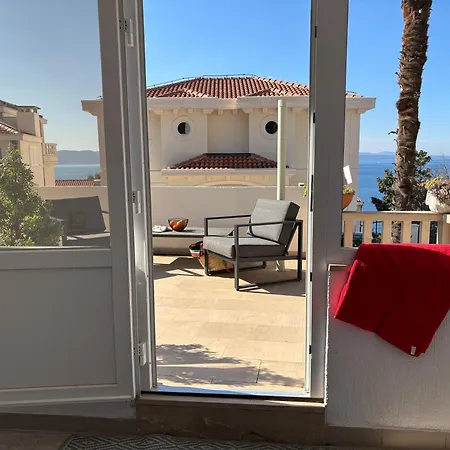 Toma With Sea View And Terrace In * Brela