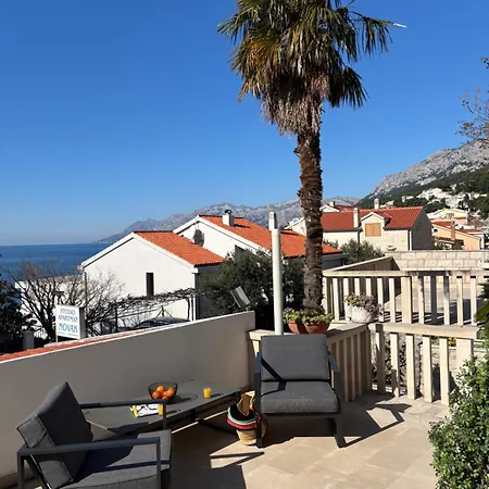 Toma With Sea View And Terrace In Apartment *
