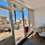 Apartment Toma With Sea View And Terrace In Brela